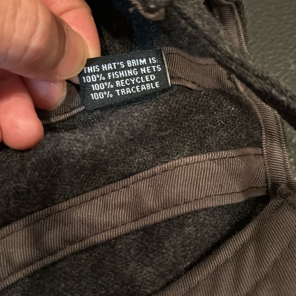 Bundle of 3 Patagonia caps - Picture 4 of 5